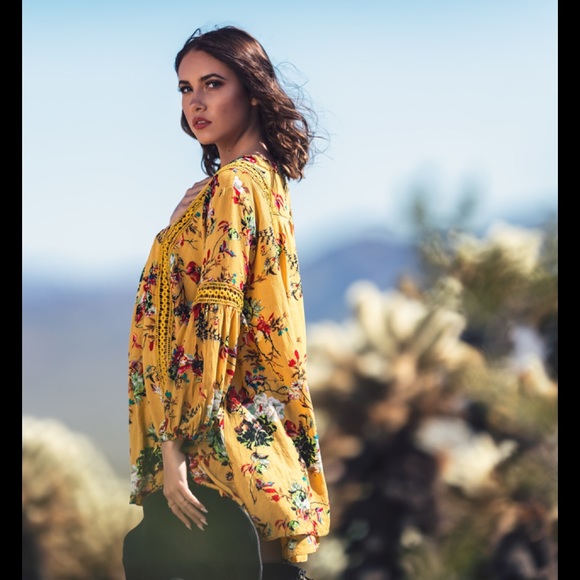 Meet your Posher, Kaitlyn - Picture 2 of 3